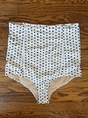 Kortni Jeane White & Black Polka Dot High-Waist Bottoms - M